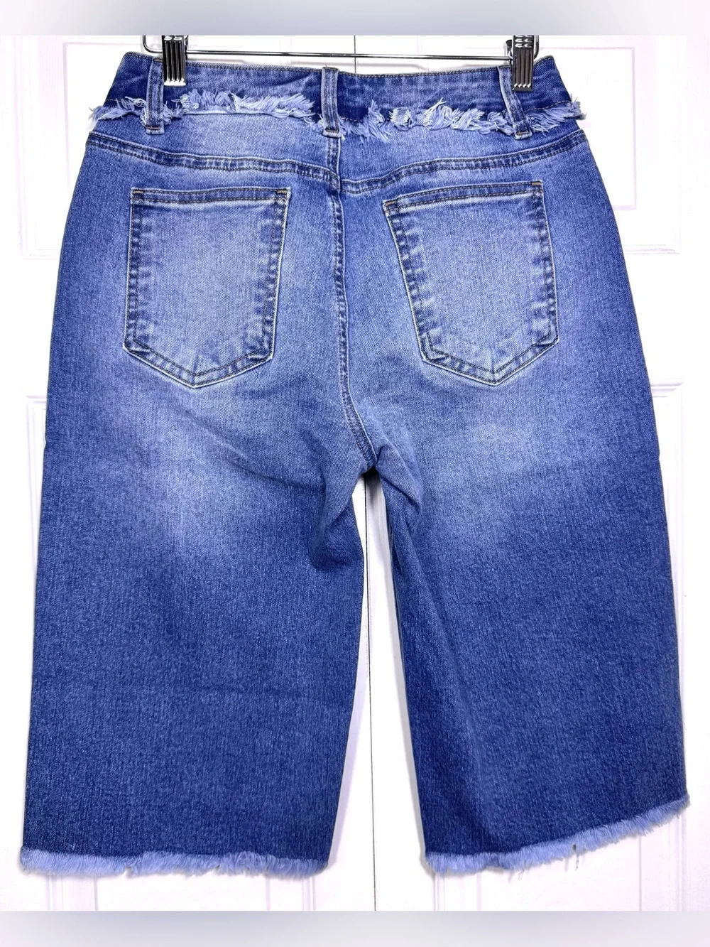 Flamingals Raw Frayed Waist Bermuda Denim Shorts NWT Size XS